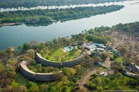 Schlafen direkt am Sambesi Fluss: Lodge in Victoria Falls, Simbabwe