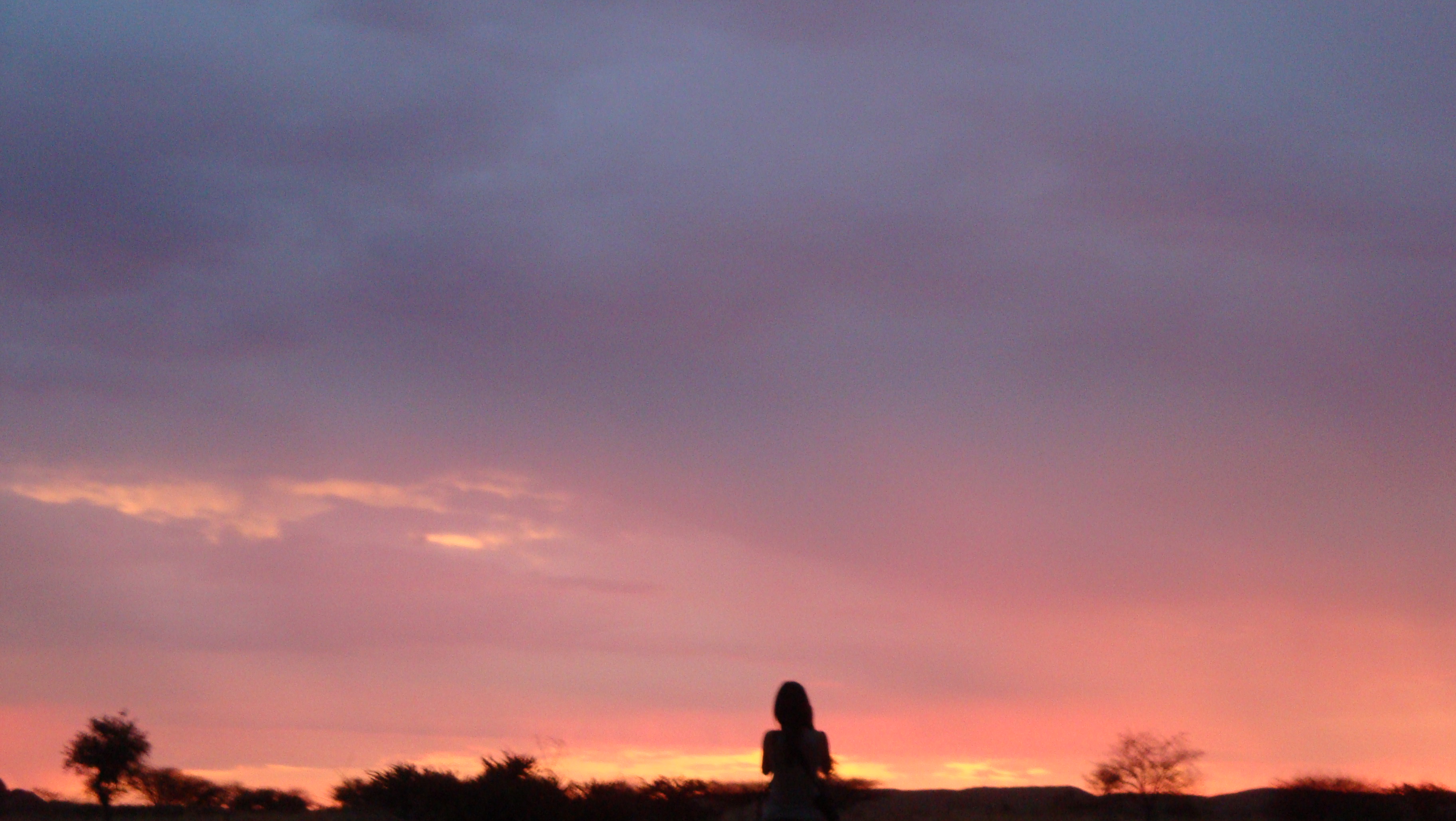 Afrika, Namibia: Sonnenuntergang an der Spitzkoppe auf dem Weg nach Kenia