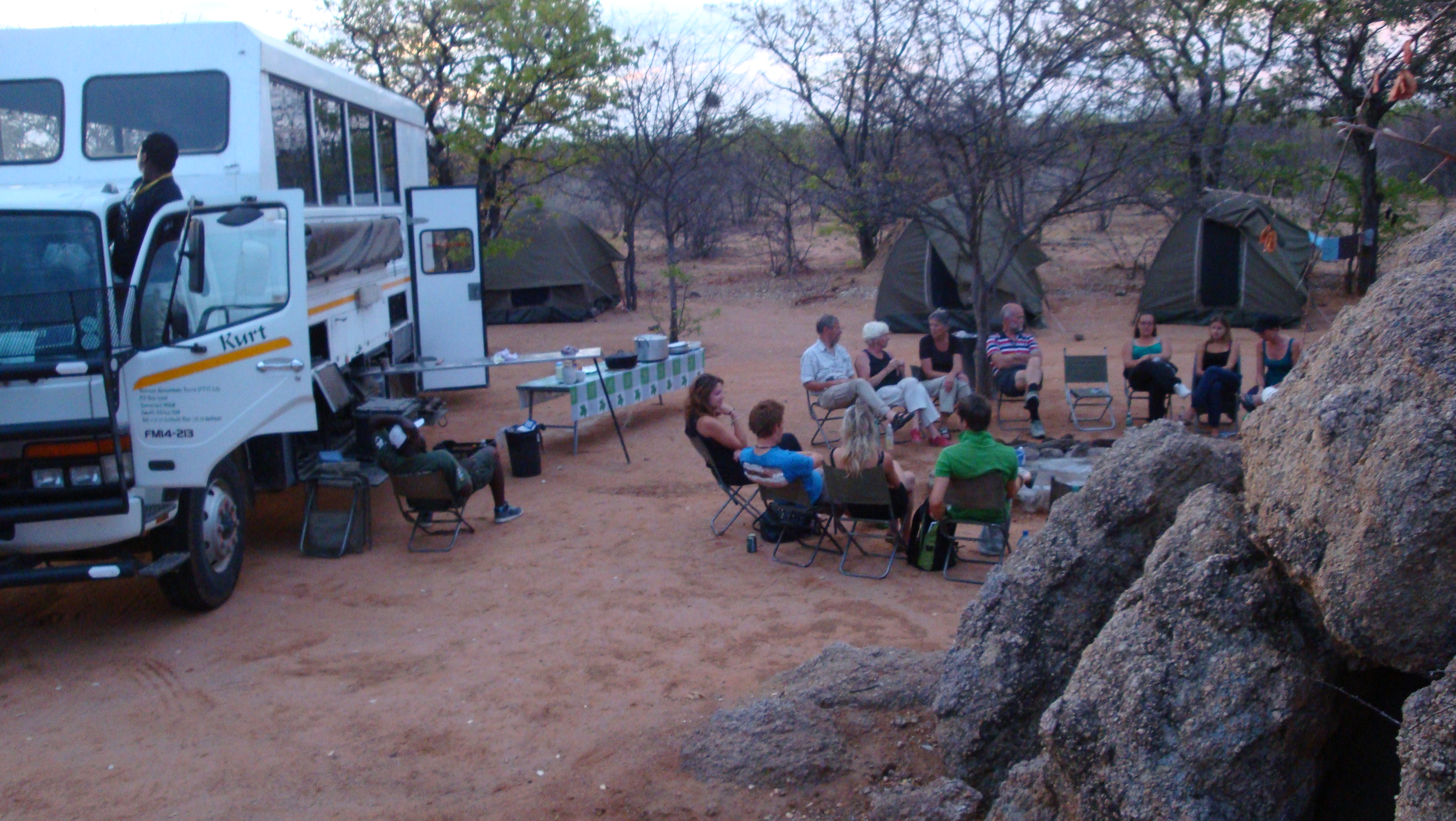 Afrika Transfer mit Overland Safari Truck von Südafrika nach Simbabwe