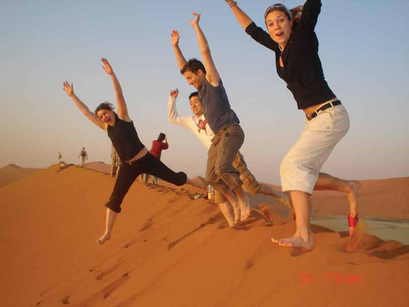 Spaß im Sand: Safari zu Namibias Sossusvlei Sanddünen